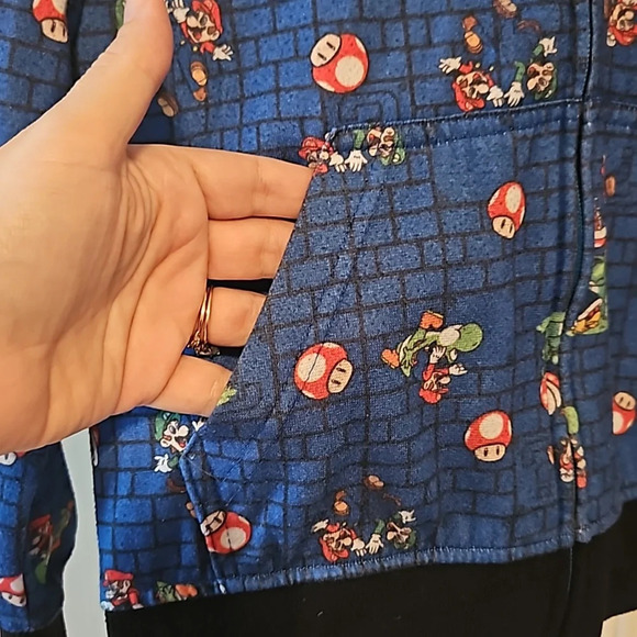 Nintendo Super Mario Hooded Zip-Up Sweatshirt with Pockets - Picture 4 of 10